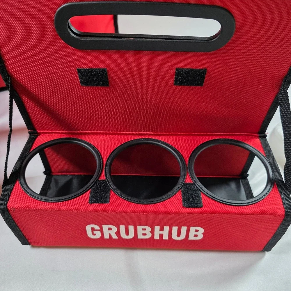 Grubhub Insulated Delivery Set 2 Thermal Bags 1 Collapsible 6 Cup Carrier Red